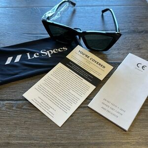 NWT Le Specs model Velodrome black sunglasses. New